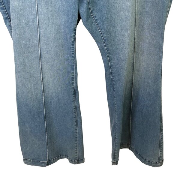 Lane Bryant Signature Fit Flex Magic Waistband High Rise Flare Jeans Size 26 - Picture 7 of 14